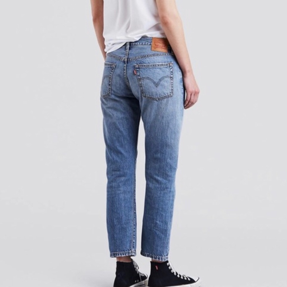 Levi’s 501’s Stitches Cropped Jeans Price Firm - Picture 7 of 8